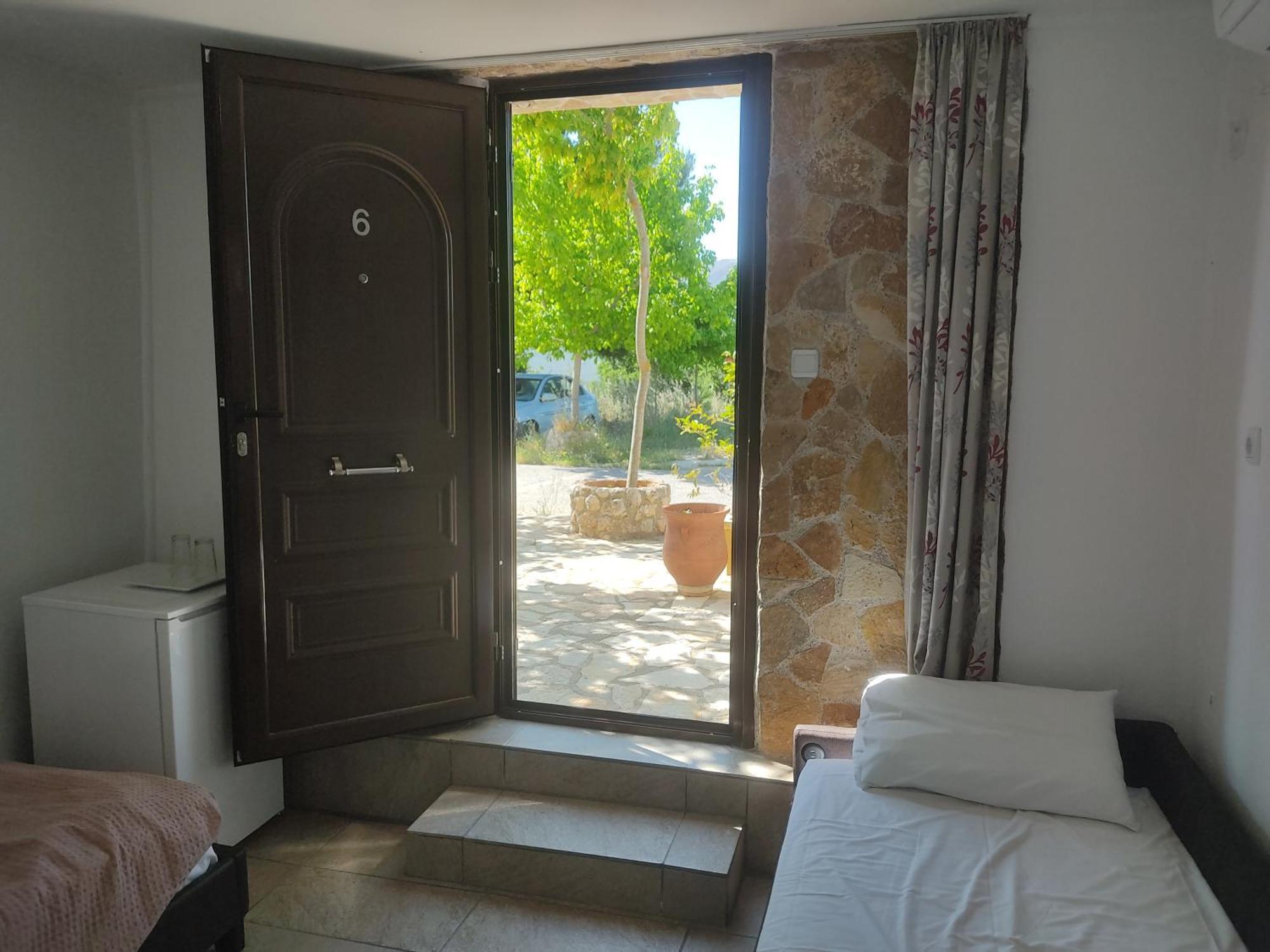 Xenonas Κithαiron Hotel Vília Eksteriør billede