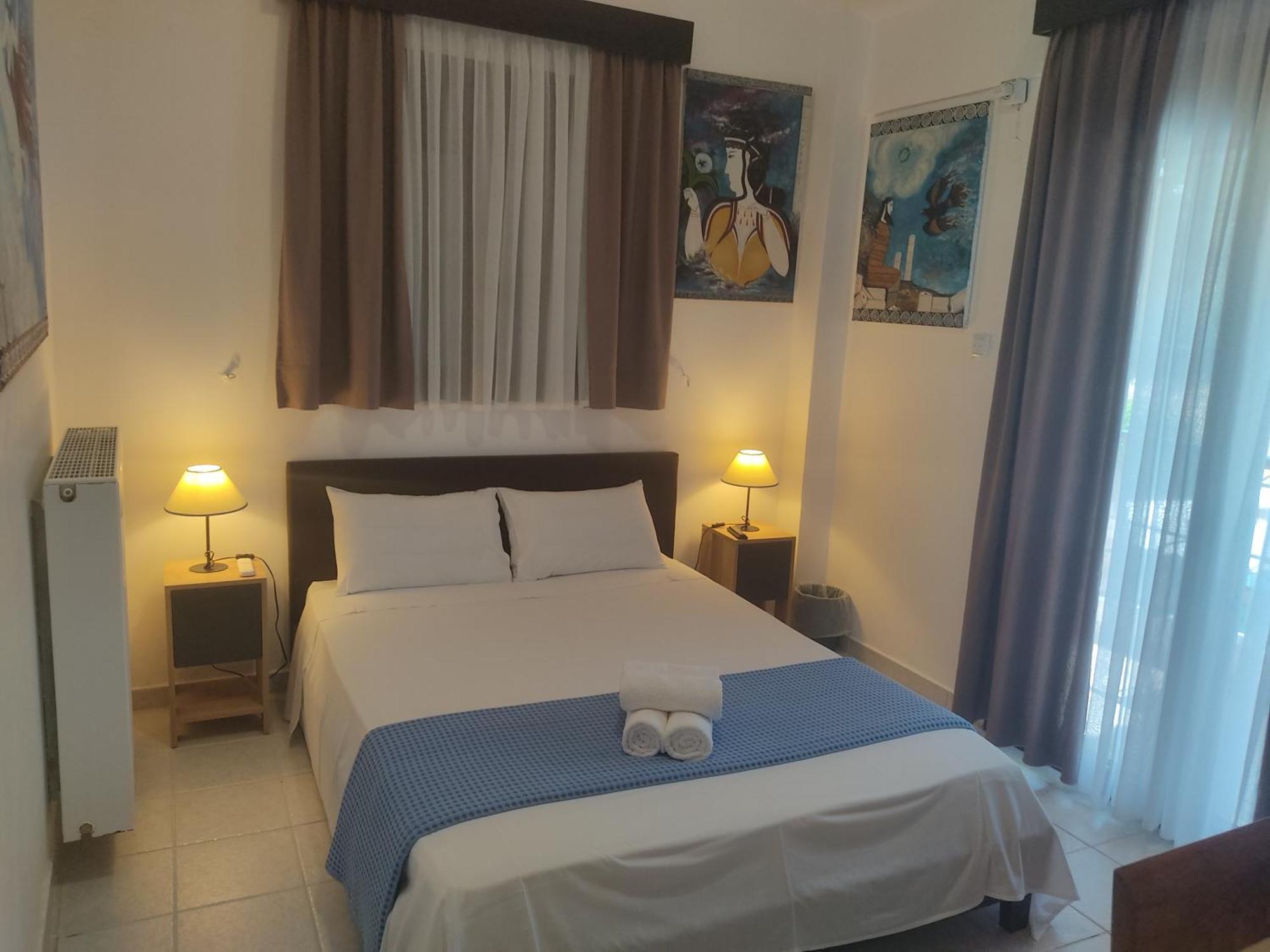 Xenonas Κithαiron Hotel Vília Eksteriør billede
