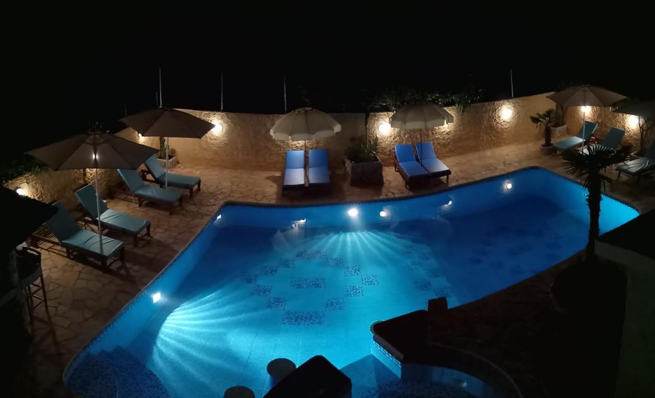 Xenonas Κithαiron Hotel Vília Eksteriør billede